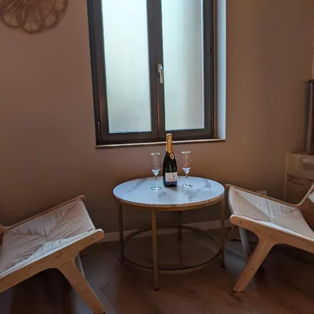 Loveroom Avec Jacuzzi Privatif Vergeze