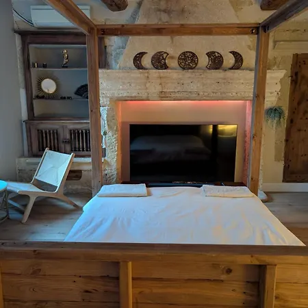 Loveroom Avec Jacuzzi Privatif *