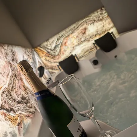 Avec Jacuzzi Privatif *